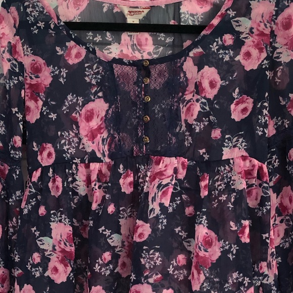 Arizona Jeans Company Rose Boho Blouse - Picture 3 of 7